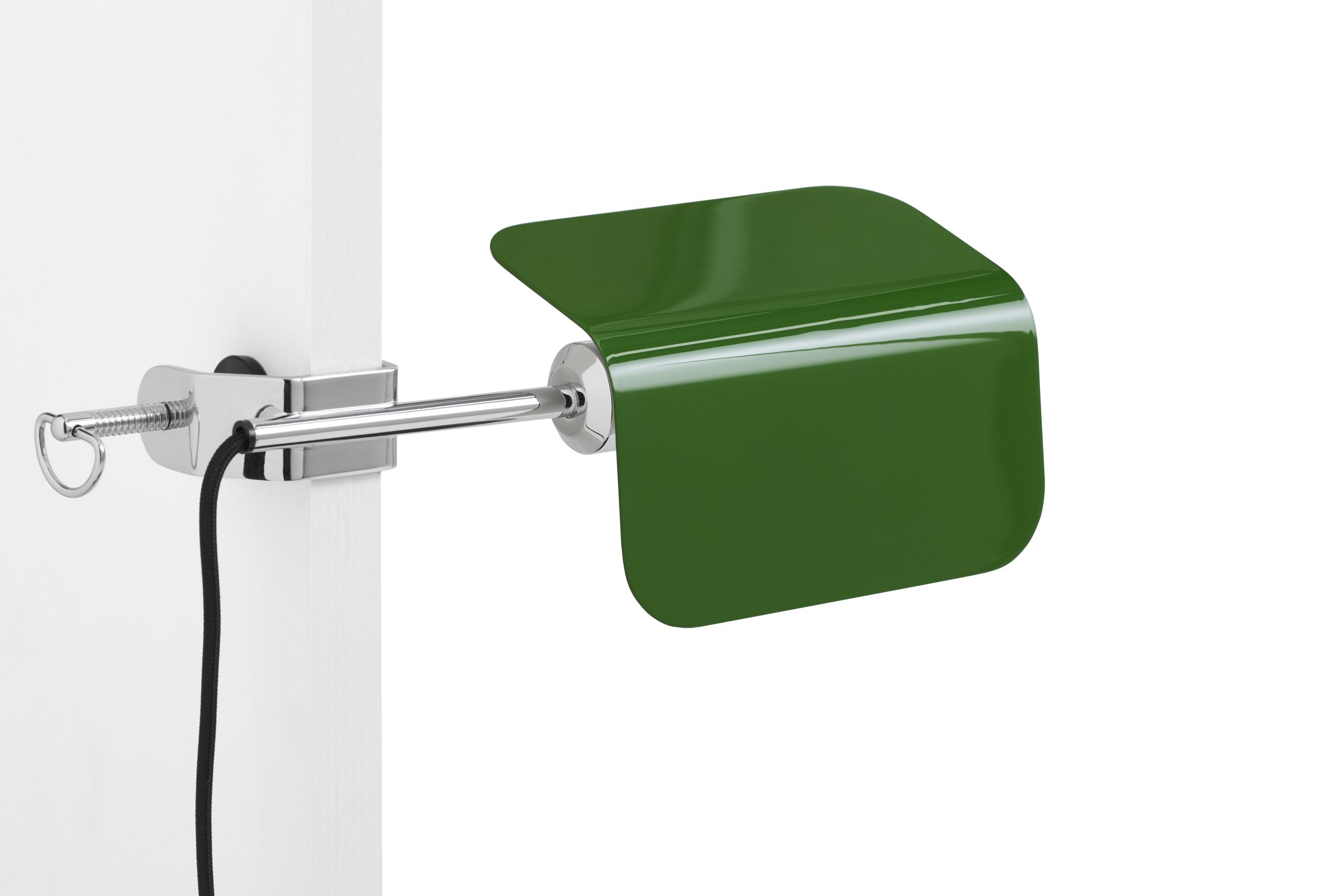 HAY – Apex Klemmelampe – Smaragdgrønn – Green – Gratis frakt v:1258019 HAY – Apex Klemmelampe – Smaragdgrønn – Green – Gratis frakt v:1258019