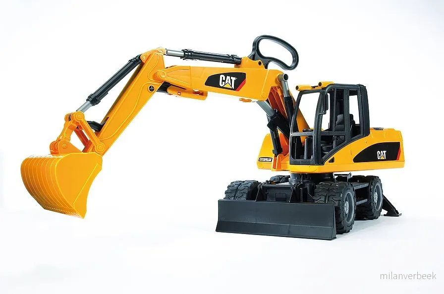 Bruder - Wheel Excavator CAT (02445) v:3937319