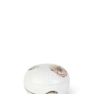 Kähler – Hammershøi Poppy Bonbonnier – Hvit m. deko – Ø12 cm v:1480898 Kähler – Hammershøi Poppy Bonbonnier – Hvit m. deko – Ø12 cm v:1480898