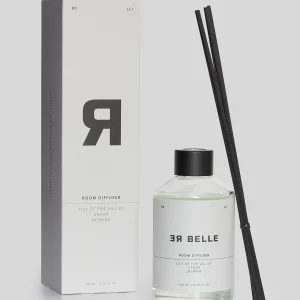 Rebelle Copenhagen – Room Diffuser – Lily of the Valley Cedar Jasmine – 180 ml – Gratis frakt v:1503580 Rebelle Copenhagen – Room Diffuser – Lily of the Valley Cedar Jasmine – 180 ml – Gratis frakt v:1503580