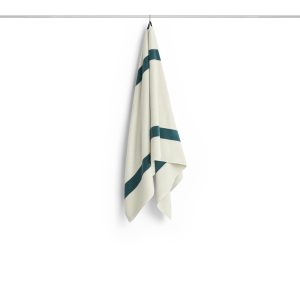HAY – Stripete Badehåndkle – W70 x L140 cm – Petrolblå – Petrol Blue – Gratis frakt v:9038059