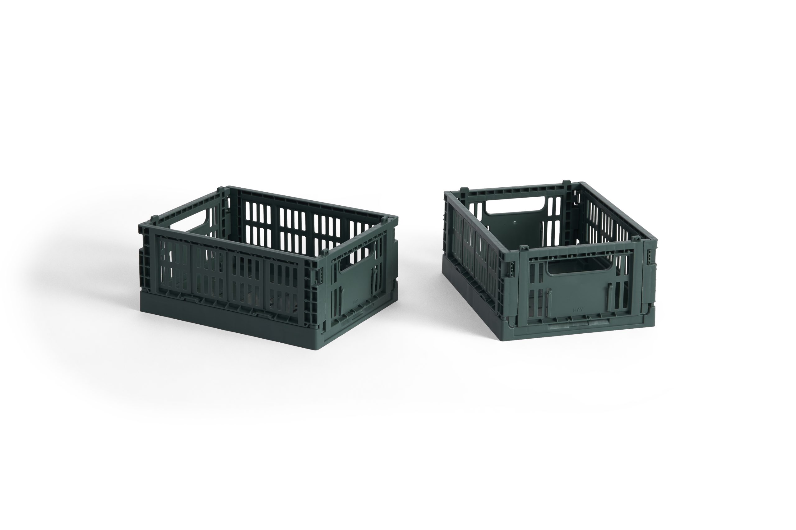 HAY – Colour Crate Mini Oppbevaringskasse (Mørkegrønn) – Sett med 2 – Dark Green v:9898744 HAY – Colour Crate Mini Oppbevaringskasse (Mørkegrønn) – Sett med 2 – Dark Green v:9898744