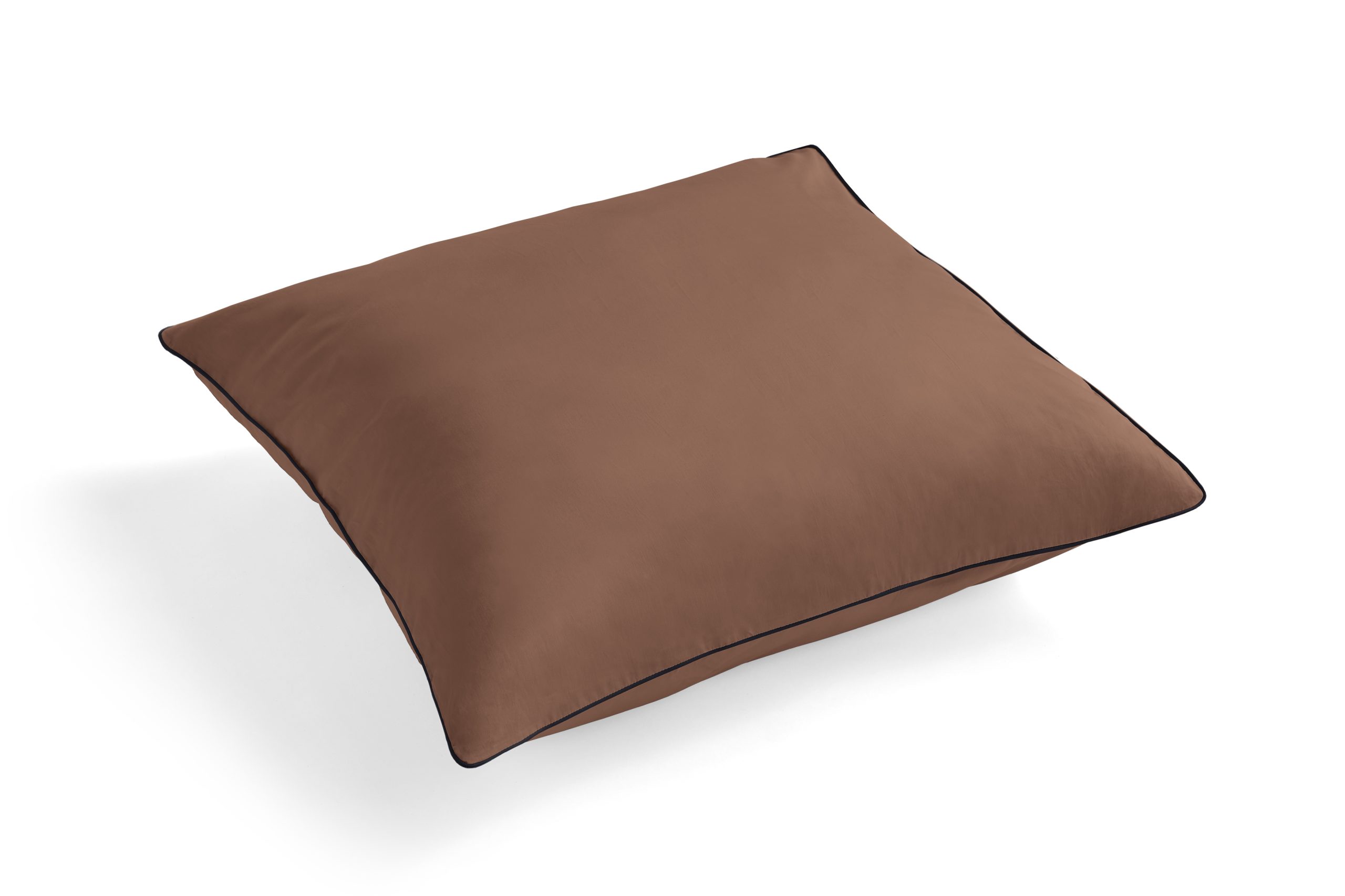 HAY – Outline Putetrekk – 63×60 cm – Melkesjokolade – Milk Chocolate v:7783790