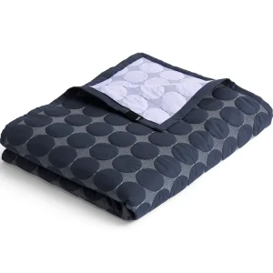 HAY – Mega Dot Sengeteppe – B260 x L260 cm – Midnattsblå – Midnight Blue – Gratis frakt v:3387262 HAY – Mega Dot Sengeteppe – B260 x L260 cm – Midnattsblå – Midnight Blue – Gratis frakt v:3387262