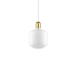 Normann Copenhagen – Amp Pendellampe – Small – Hvit/Messing – White/Brass – S – Gratis frakt v:4600189 Normann Copenhagen – Amp Pendellampe – Small – Hvit/Messing – White/Brass – S – Gratis frakt v:4600189